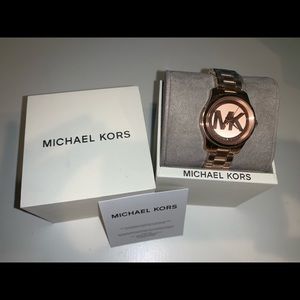 Micheal Kors Rose gold Ladies Watch